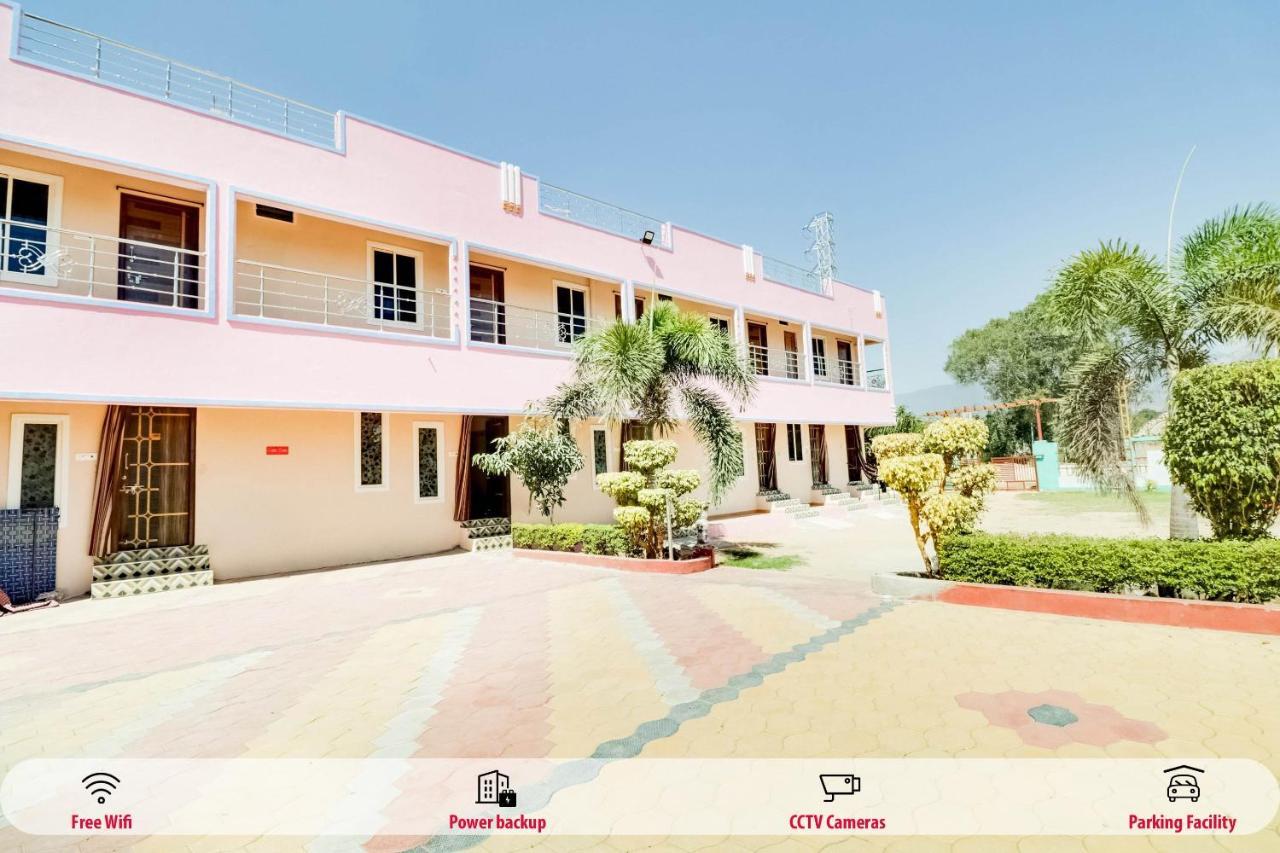 Oyo 68320 Bgr Residency Hotel Tirupati Exterior foto